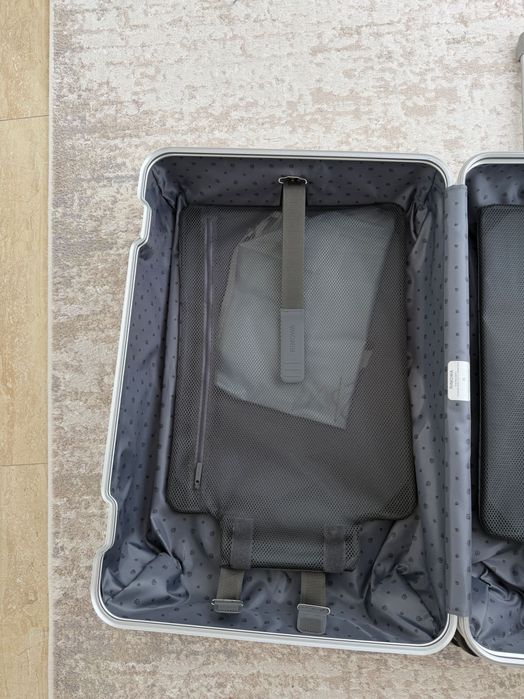 Чемодан Rimowa новый