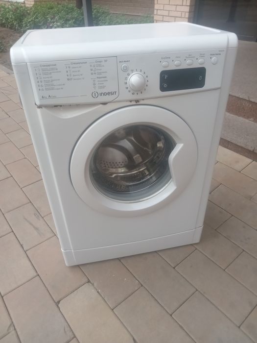 Продам стиральную машину