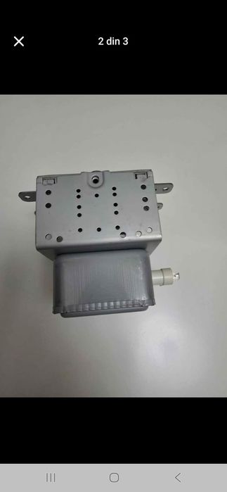 Magnetron cupotor cu microunde