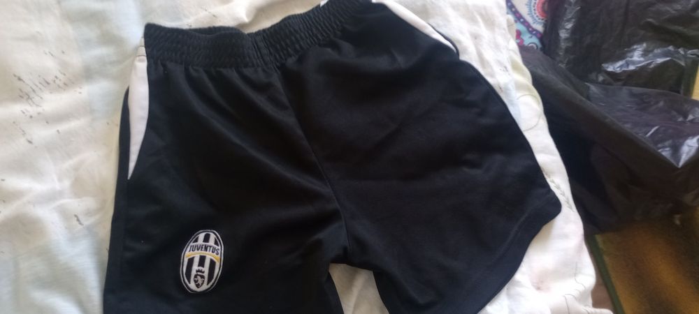 Къси ретро гащи на футболният клуб Juventus