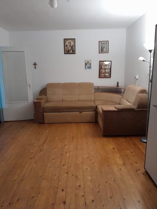 Proprietar vand apart. 2 cam. in Gherla centrala et 3 langa parc renov