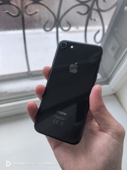 Продам Айфон 8 64гб
