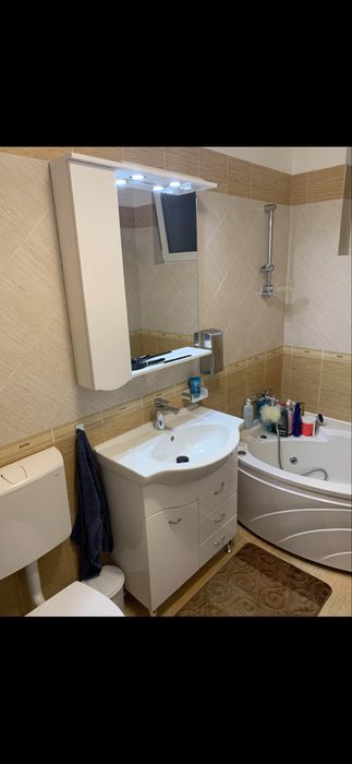Vând Apartament zona Eroilor