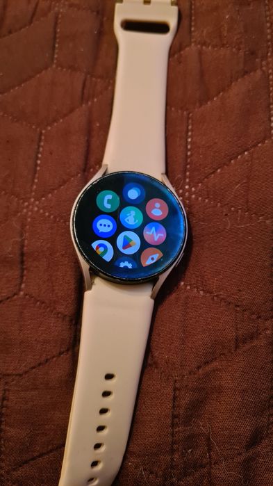 Samsung watch 4 women