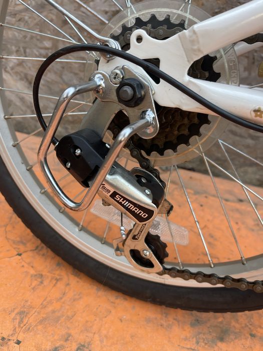 Bicicleta apollo haze roti 20”