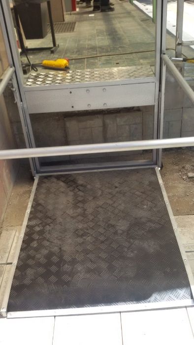 Подъемник для инвалидов модель для частного использования