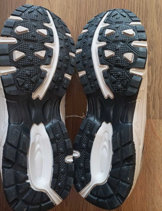 Нови маратонки George