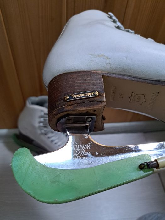 коньки для фигурного катания