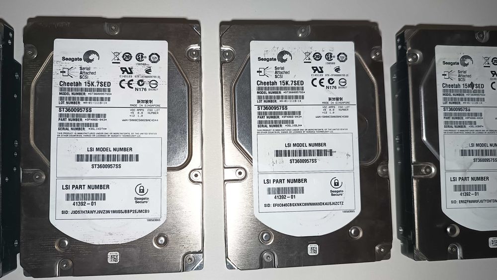 Продавам хард дискове за сървър SAS HDD Seagate 3,5" 600 Gb 15k