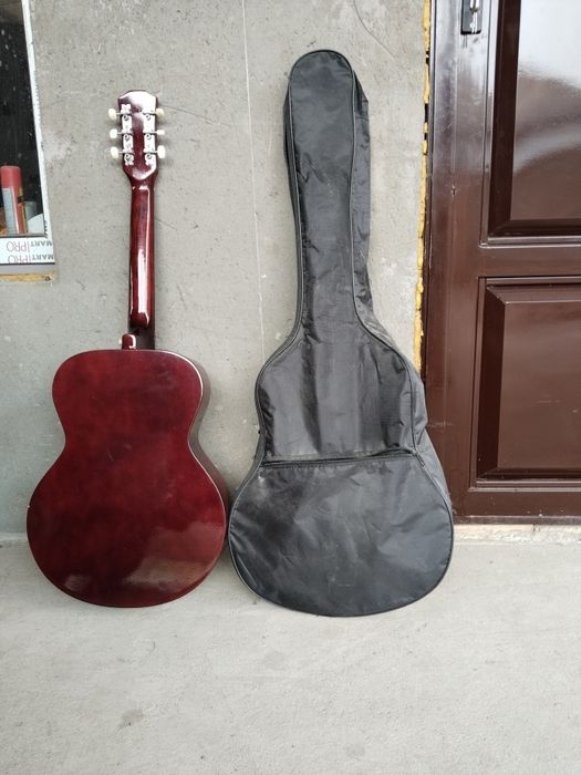 Гитара обсолютная новая
