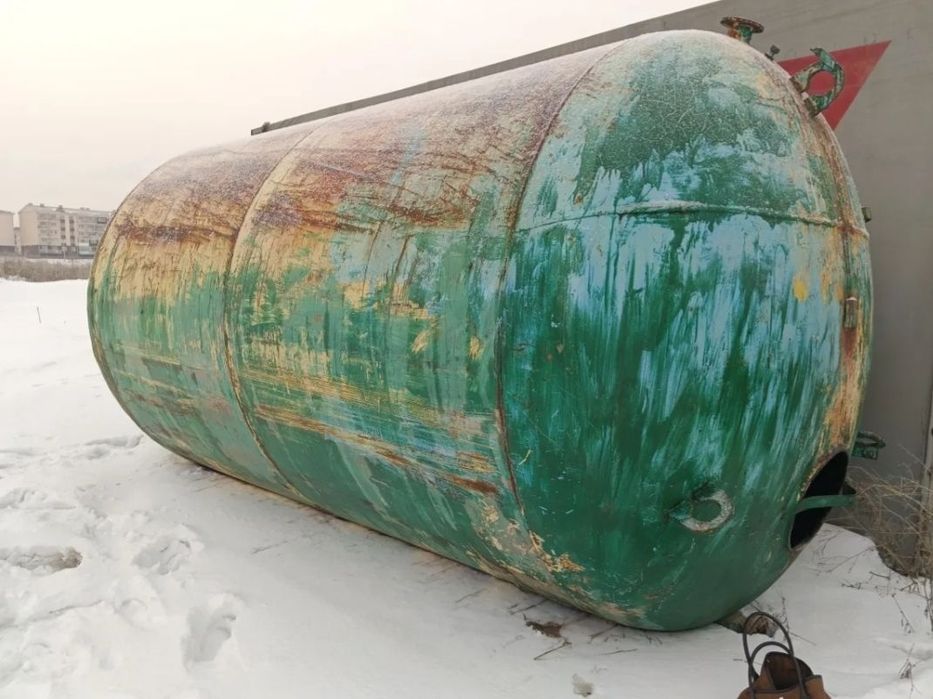 Цистерна ёмкость  резервуар бочка.