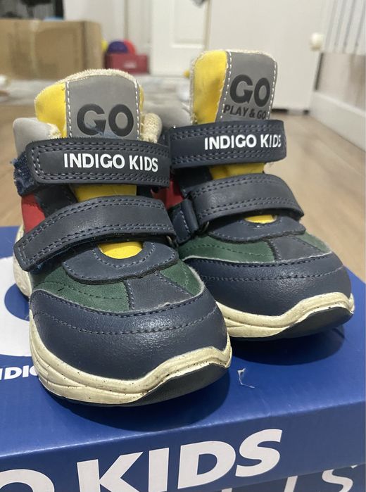 Продам детские ботинки INDIGO KIDS