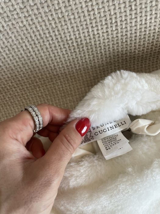 Vesta 2 fete Brunello Cucinneli blana oaie noua