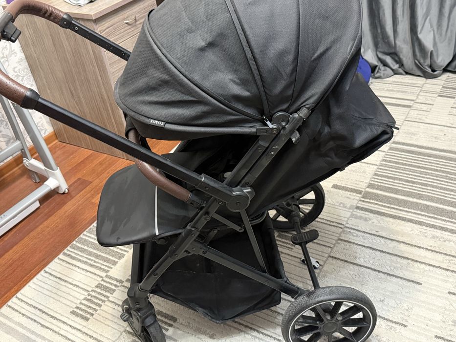 Продам срочно коляску Tomix Kelly