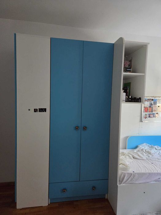 Vand mobilier camera copii (2 corpuri)