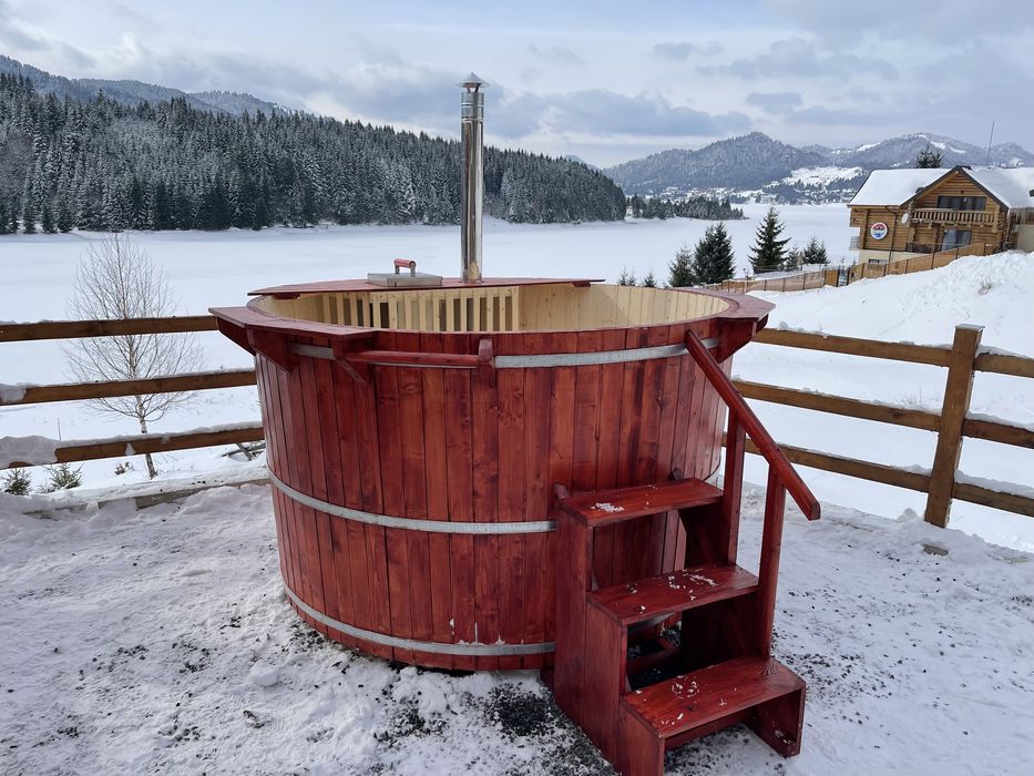 Inchiriez Cabana la lac Colibita cu ciubar