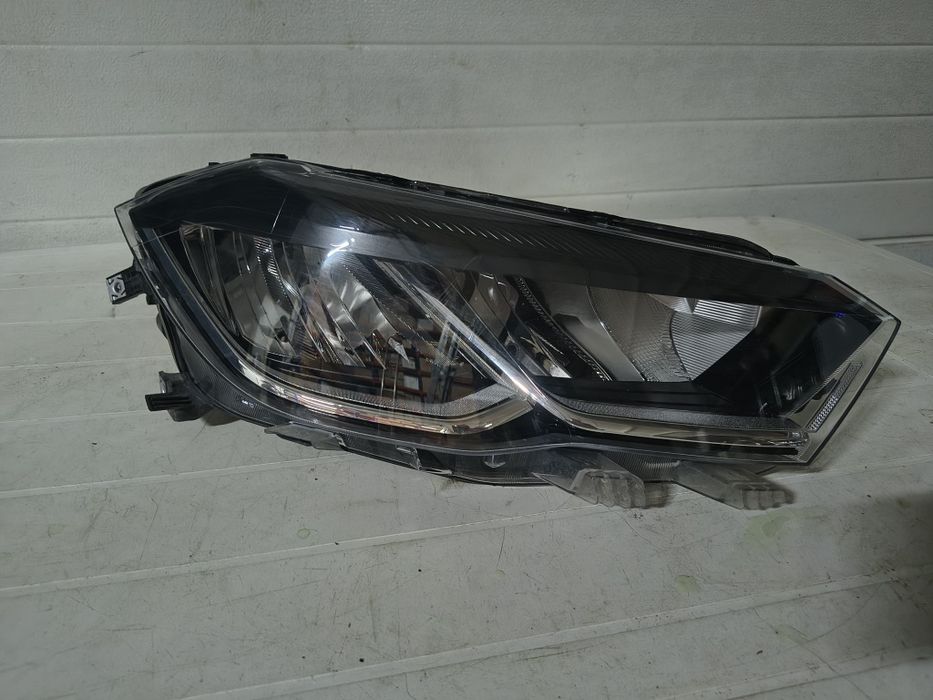 Far dreapta led VW Polo dupa 2021 cod 2G1941006D