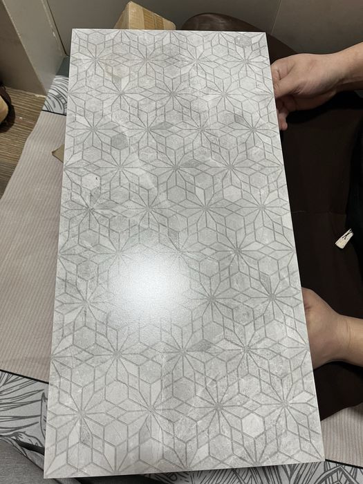 Керамогранит плитка / кафель продам срочноо