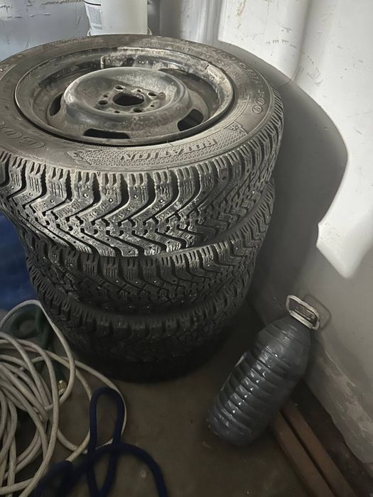 зимние шины 175/70 м+5 R14