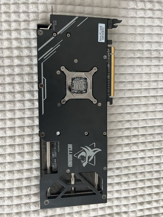 Placa Video AMD RX 7900 GRE 16 GB 256 BIT