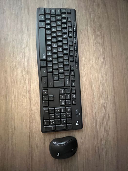 Kit tastatura si mouse Logitech