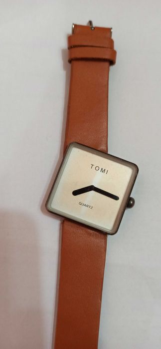 часовници FT-25 лв; Naviforce-25 лв и часовник Тomi-15 лв.