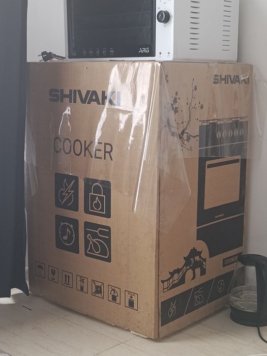 Продам газ плиту