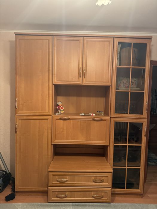 Продам стенку в идеальном состояний