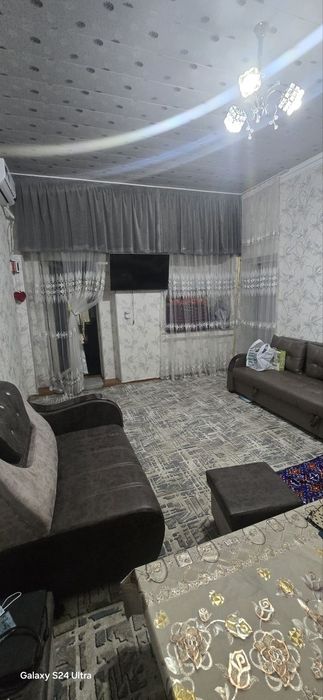 Вогзал рўпараси икки хонали уй ,