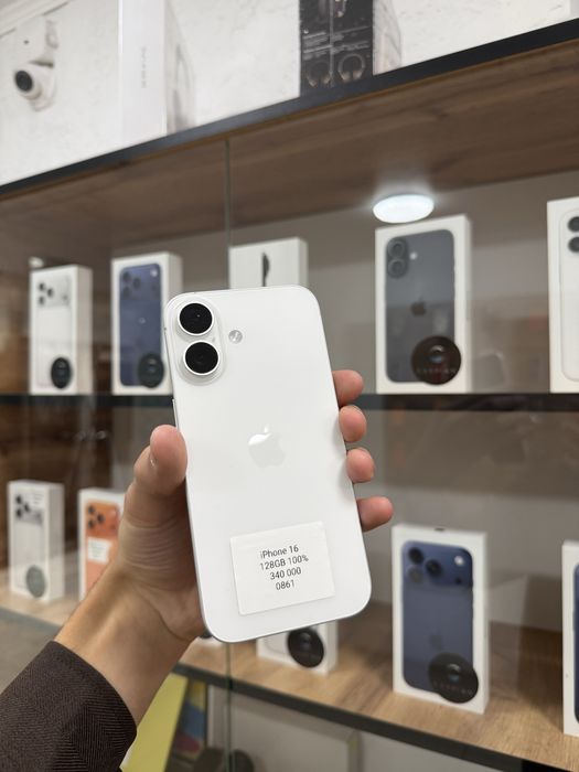 iPhone 16