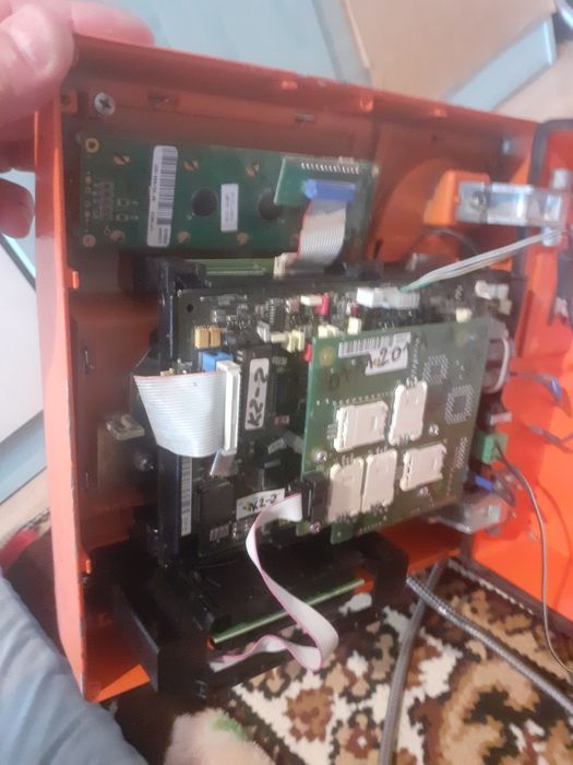 Telefon public functional cu cartela noua de 100 000 unitati stare estetica nota 8,5 din 10