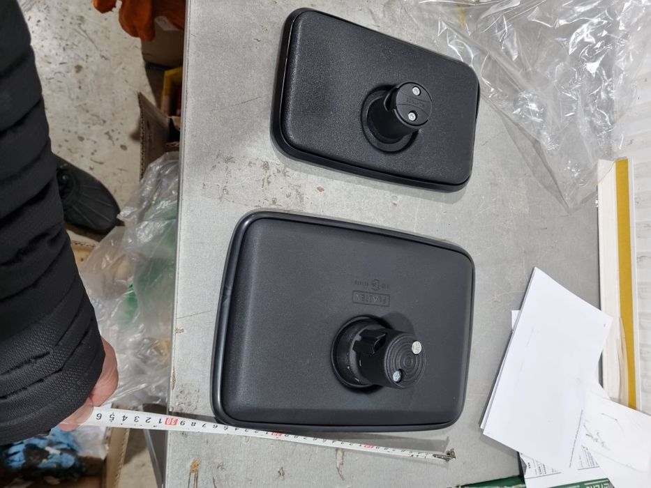 Oglinda tractor john deere preț 250 lei se poate trimite prin