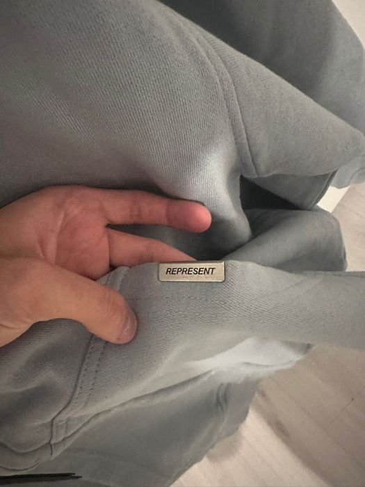 Hanorace Represent - Size L