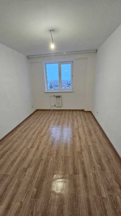 продам 2 комнатную квартиру