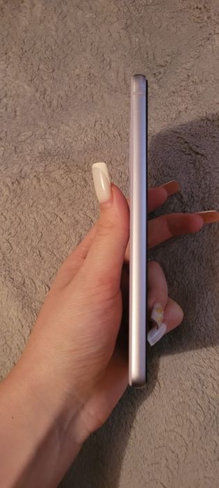 ПРОДАМ Самсунг S21 FE