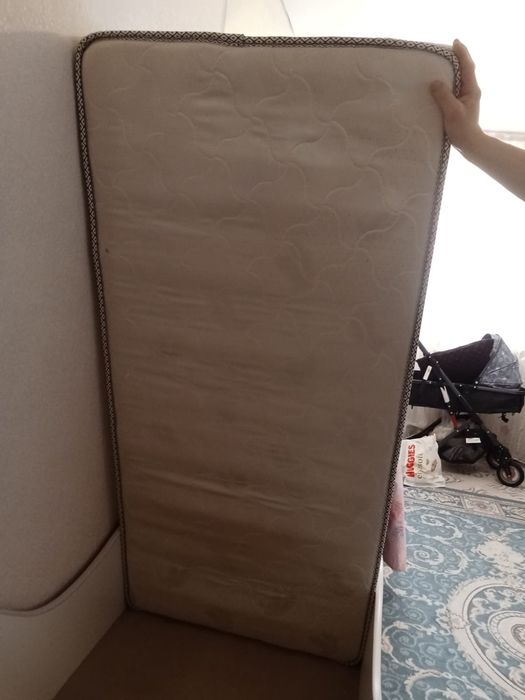 Срочно продам детскую кроватку