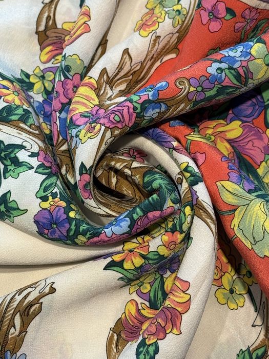 Копринен шал Christian Dior