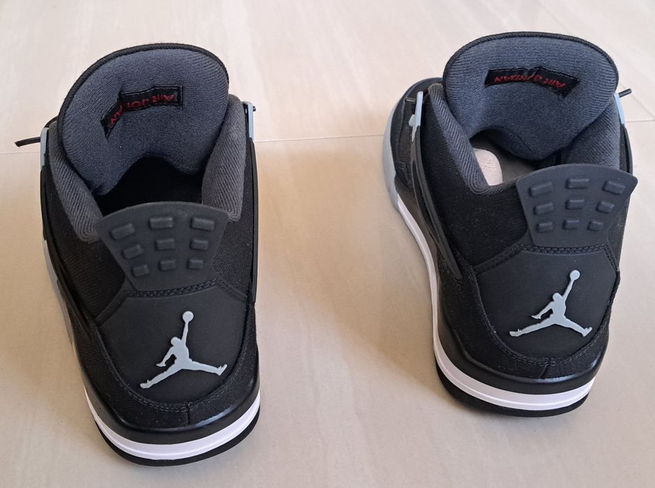 AIR JORDAN 4 Black Canvas