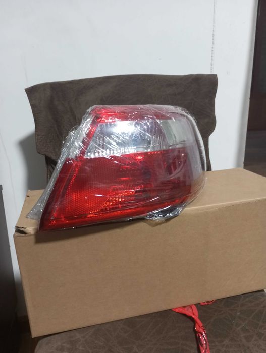 Продается задние фонари боковые Тойота Камри 40 2008 год американец