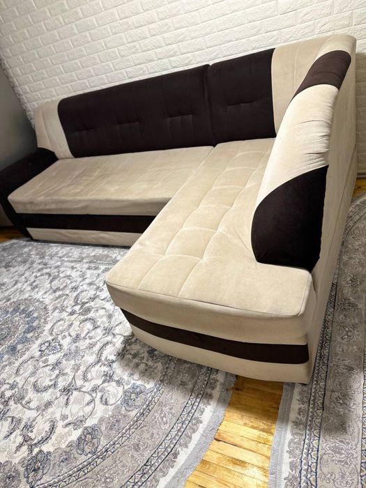 Уголок для кухни продаётся. Oshxona uchun Ugalok sotiladi!