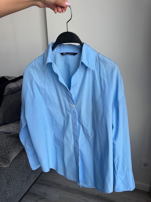 Продам голубую рубашку