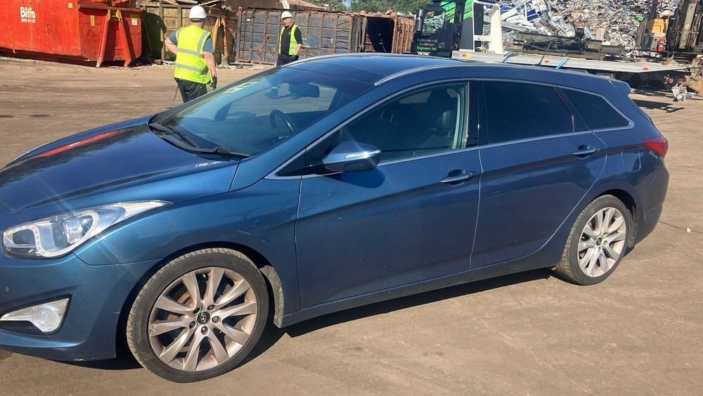 Dezmembrez Hyundai i40 2014