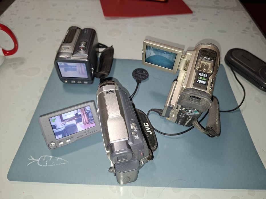 Aparate miniDV JVC si Medion, funcționale,pt piese,reparat sau colecție
