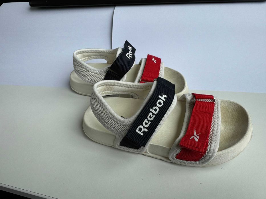 Reebok детски сандали размер 26