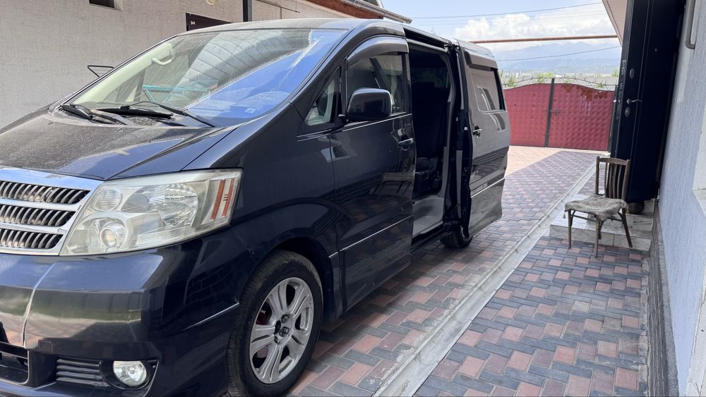 Toyota Alphard 2004