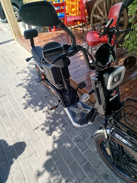 Moped-Skuter 2025yil