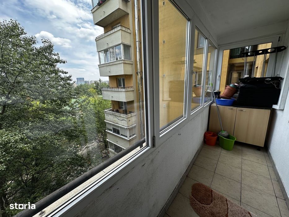 3 camere bloc 2011 Centrala de scara Lujerului Politehnica Parcare