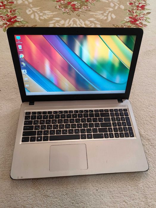 * Ноутбук Асус *