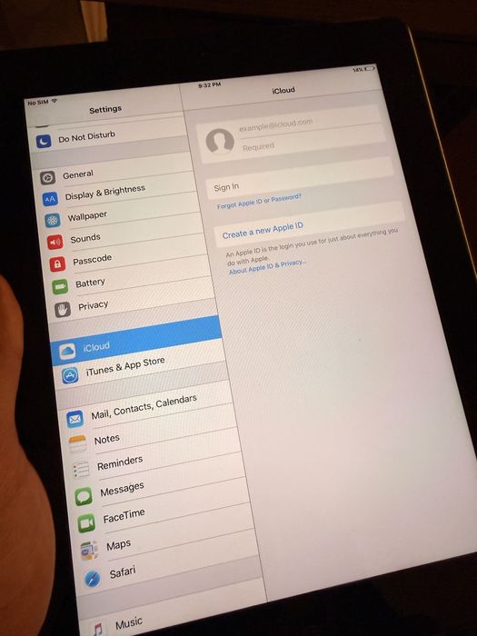 Apple iPad 2 64GB Wi-Fi + 3G – Много запазен, работи отлично