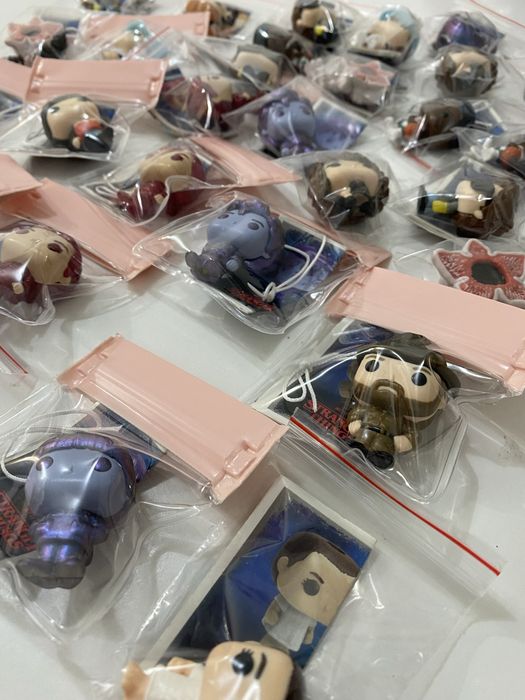 Киндер Очень странные дела   stranger things